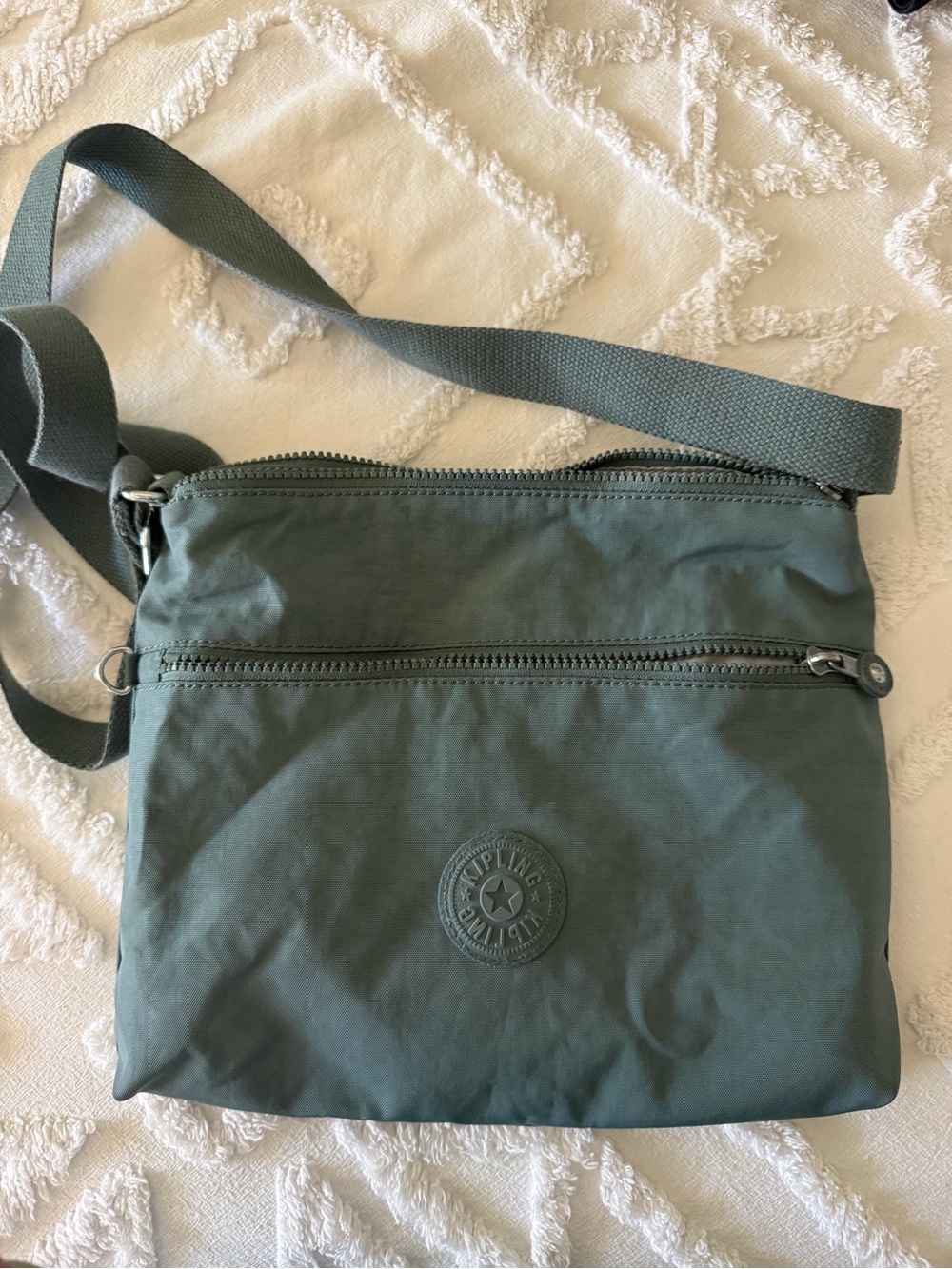 Kipling crossbody